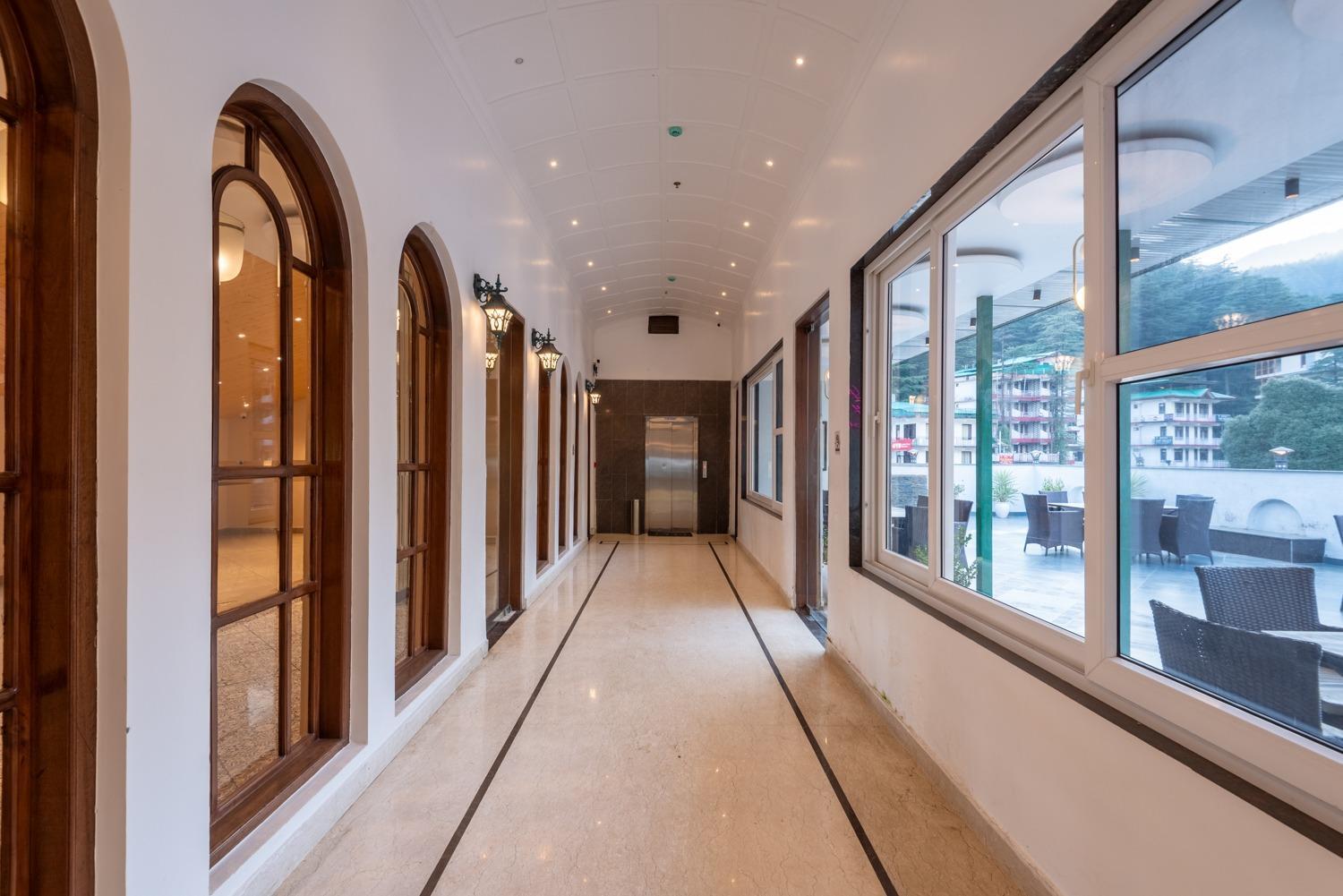 Quality Inn By Lawrence Hotels Дхарамсала Екстериор снимка